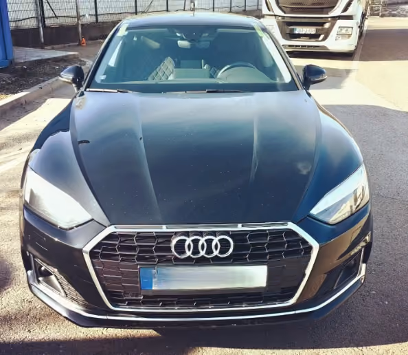 Audi A5, sivi – servis auto-stakla u BN Glass radionici